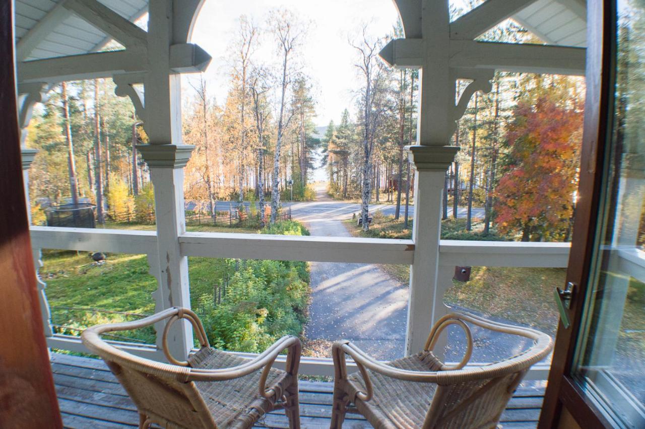 Skabram Bed & Breakfast Jokkmokk Esterno foto